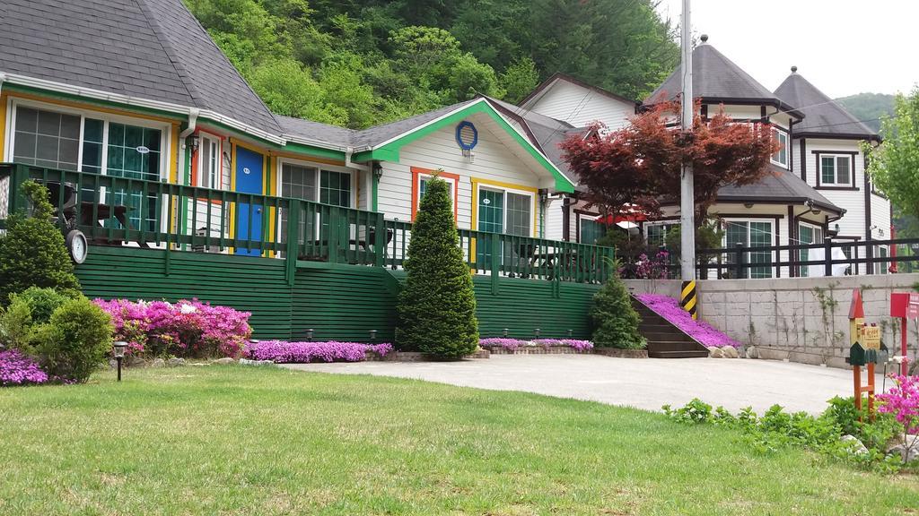 Holiday home Charm